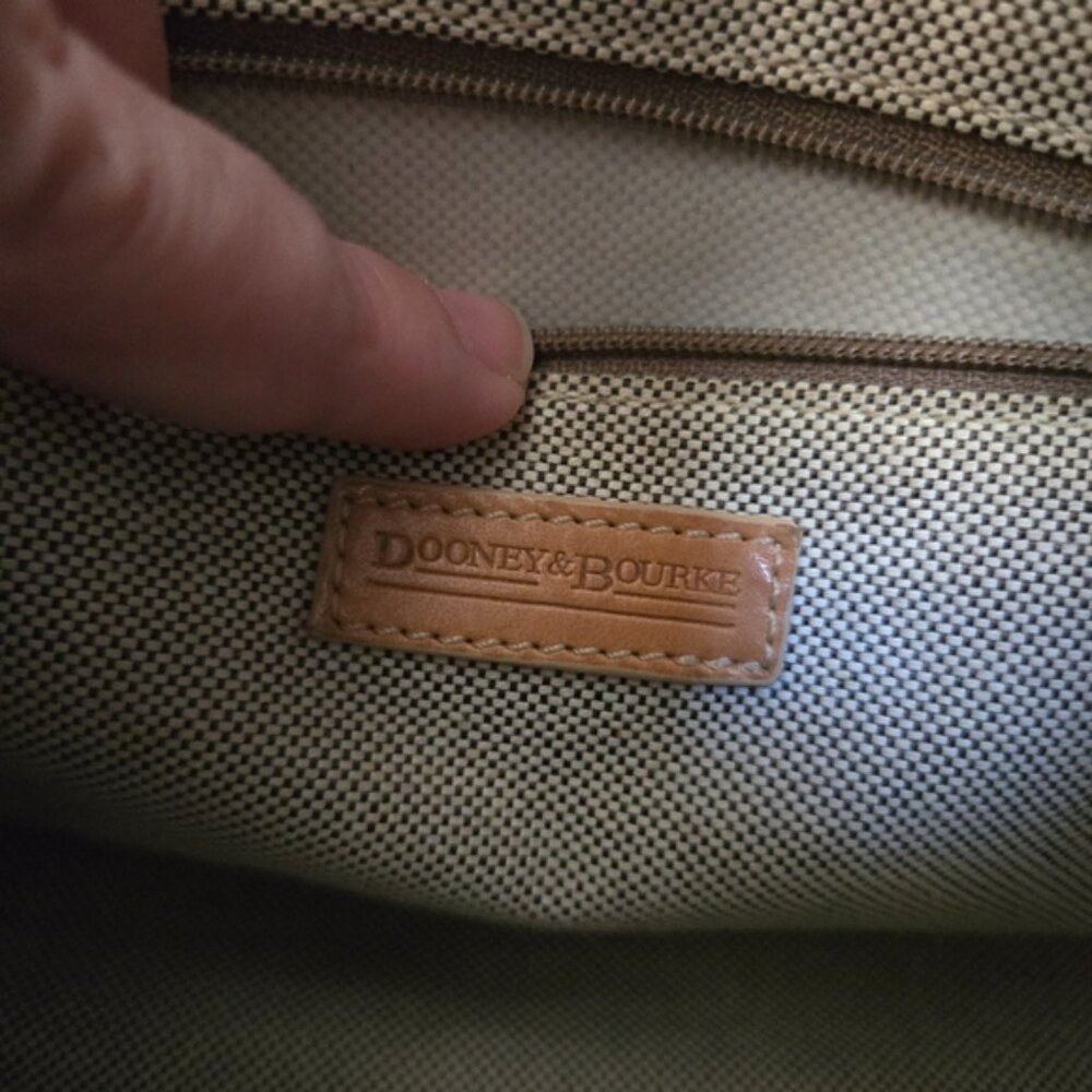 Dooney & Bourke Signature Green Bag - Picture 14 of 16